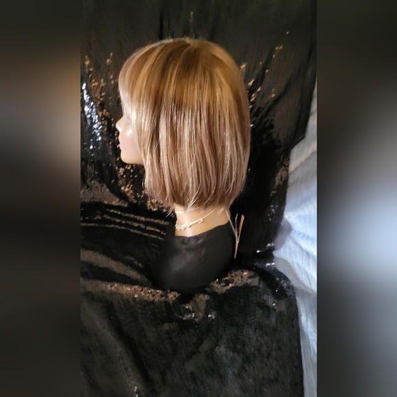 Mariah By Henry Margu Wigs In The Color 8/27/33H - Picture 4 of 8